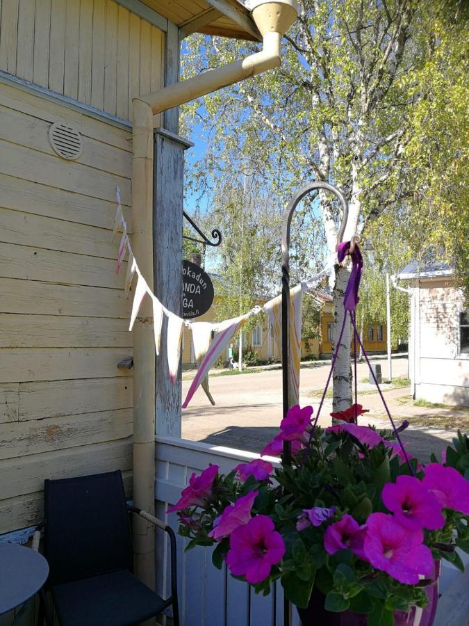 Kirkkokadun Amanda Ja Olga Bed & Breakfast Uusikaupunki Exterior foto