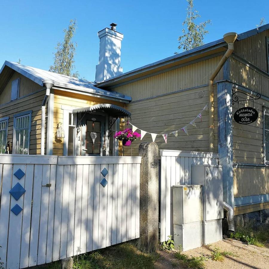 Kirkkokadun Amanda Ja Olga Bed & Breakfast Uusikaupunki Exterior foto